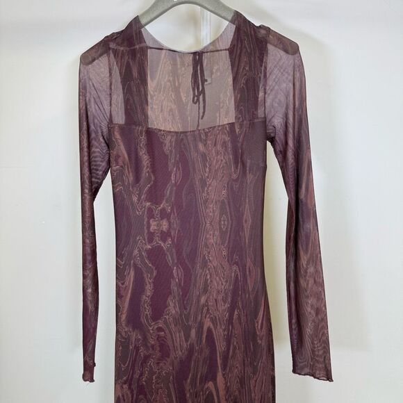 Louna Mesh Overlay Dress - Picture 7 of 11